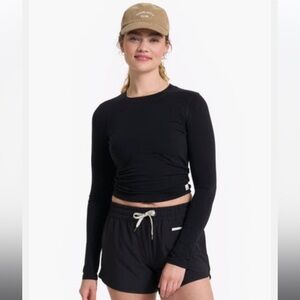 Vuori long sleeve coast crop crew XS